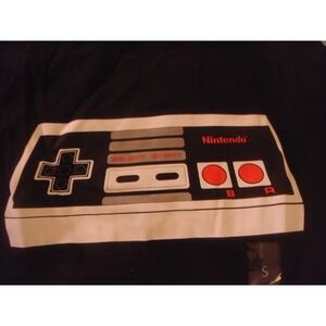 Nintendo controller entertainment system novelty adult S black t-shirt NWT